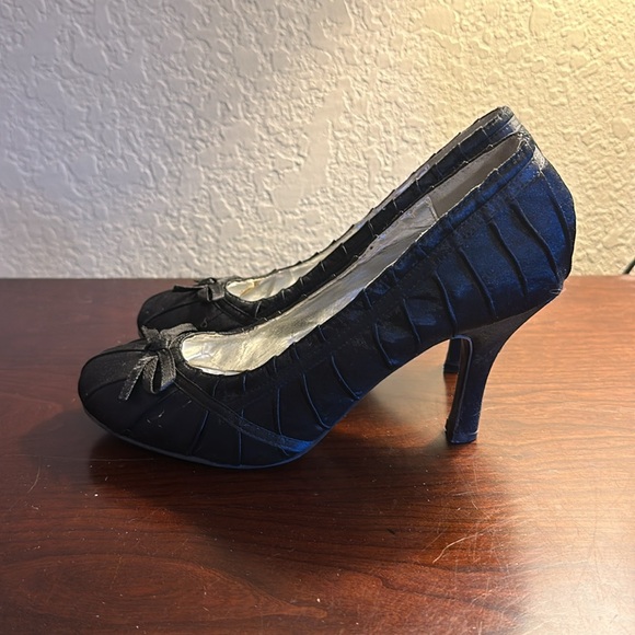 Deb 3 inch pinup heels black size 10 - Picture 3 of 7